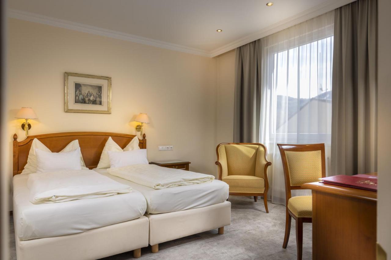 Vergeiner'S Hotel Traube Lienz Bagian luar foto