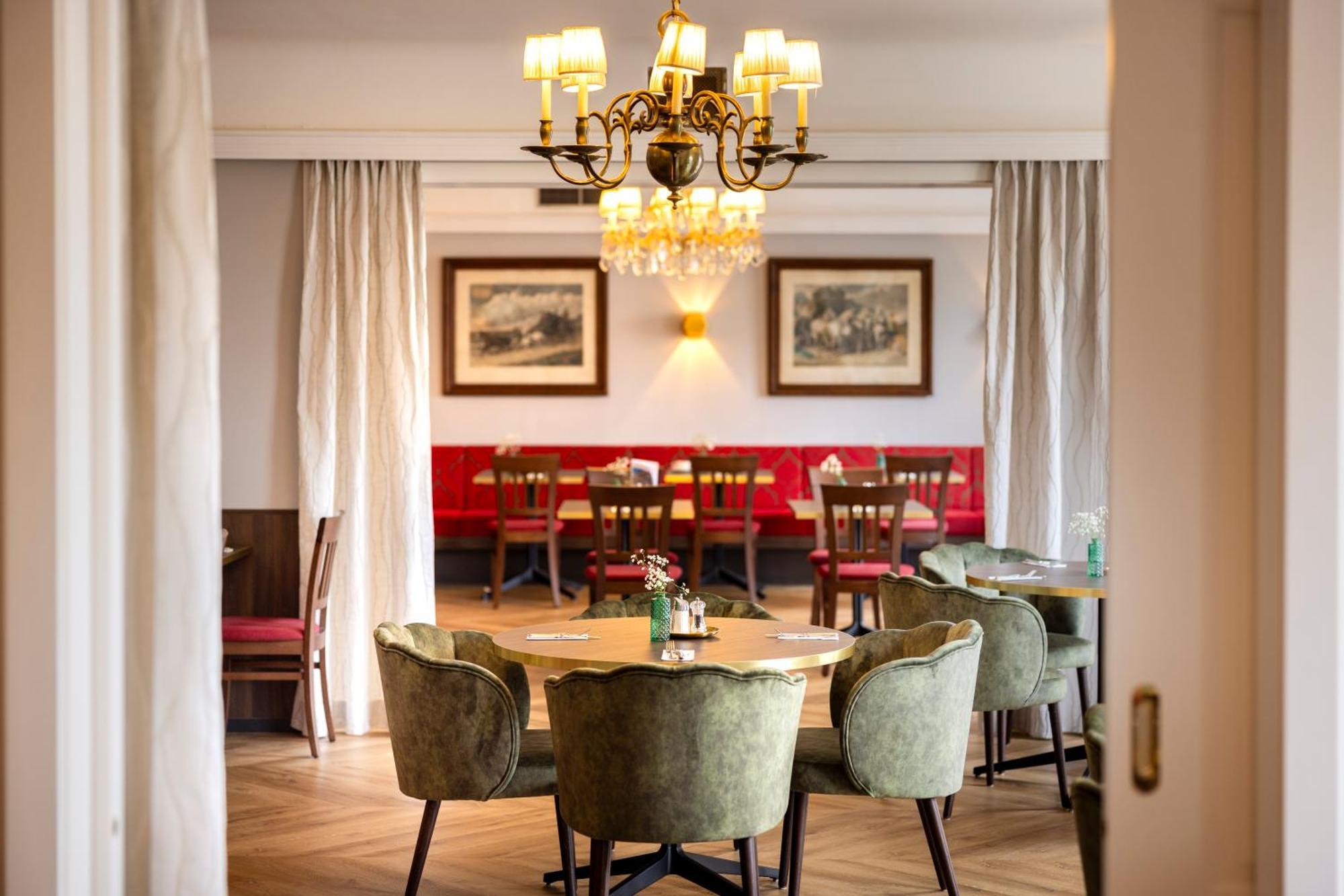 Vergeiner'S Hotel Traube Lienz Bagian luar foto